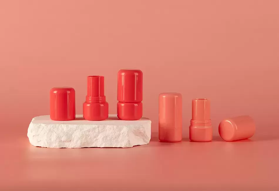 ICS lance une bouteille 100% PP en mono-matériau pour des cosmétiques durables.