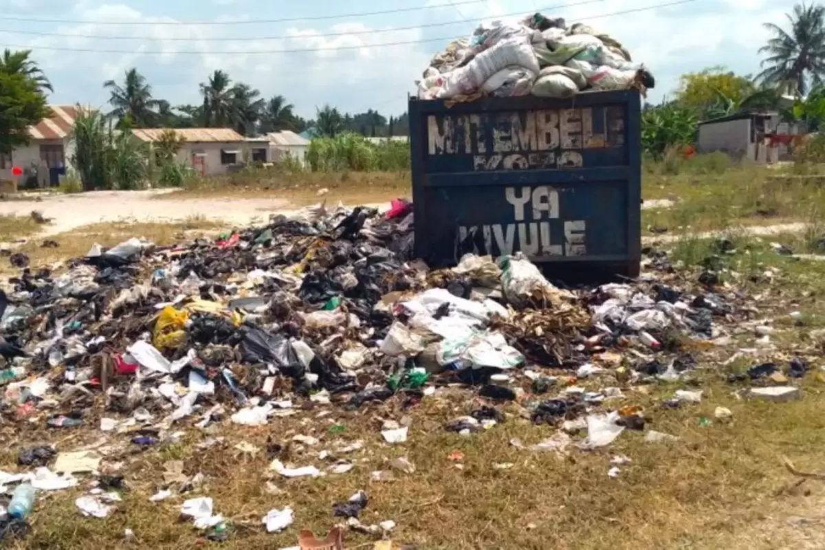 La Tanzanie fait face à une crise alarmante d'emballage en plastique malgré l'interdiction des sacs.