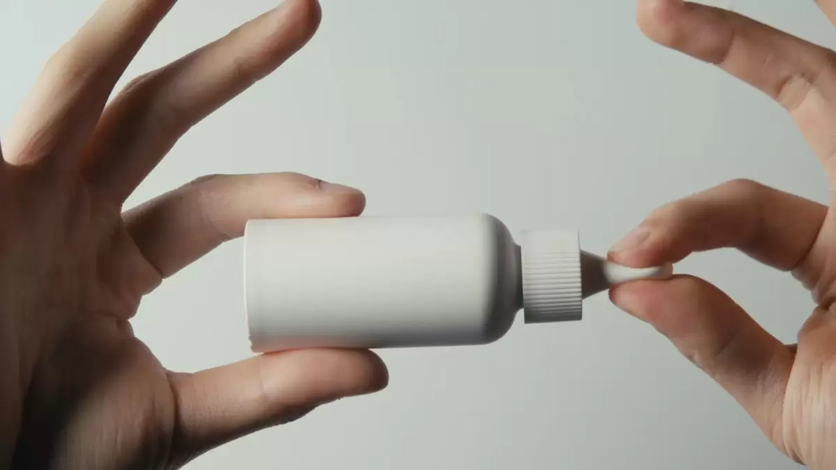 A Shellworks revela a primeira pipeta conta-gotas totalmente compostável do mundo para a indústria de beleza.