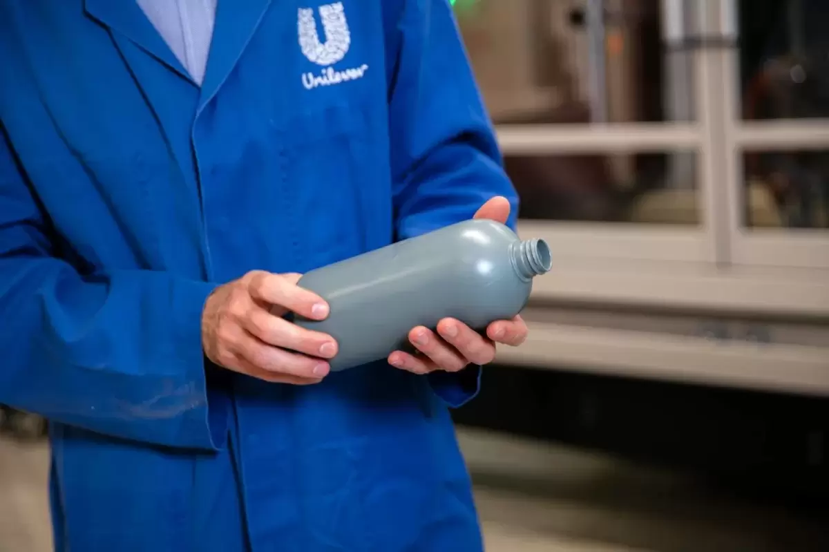 Circular Plastics Gain Momentum as Brands Scale PCR Packaging