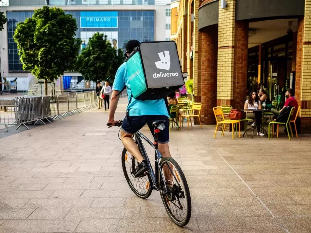 Deliveroo, Pho and Sheffield Hallam Launch Sustainable Packaging Challenge