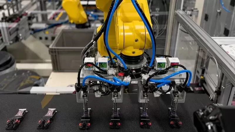 EPS Sees Growth in Automated Direct-to-Object Printing Systems