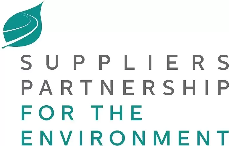 Nueva guía ayuda a la industria automotriz a aplicar principios de economía circular en el embalaje.