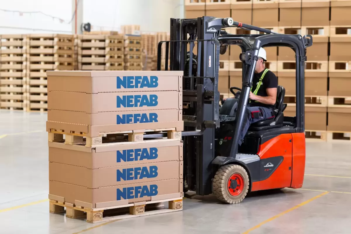 Le nouveau collier EdgePak de Nefab réduit les émissions et les déchets dans les expéditions à sens unique.