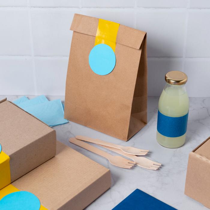 Un emballage sophistiqué permet aux collations faites maison d'inonder les marchés nord-coréens.