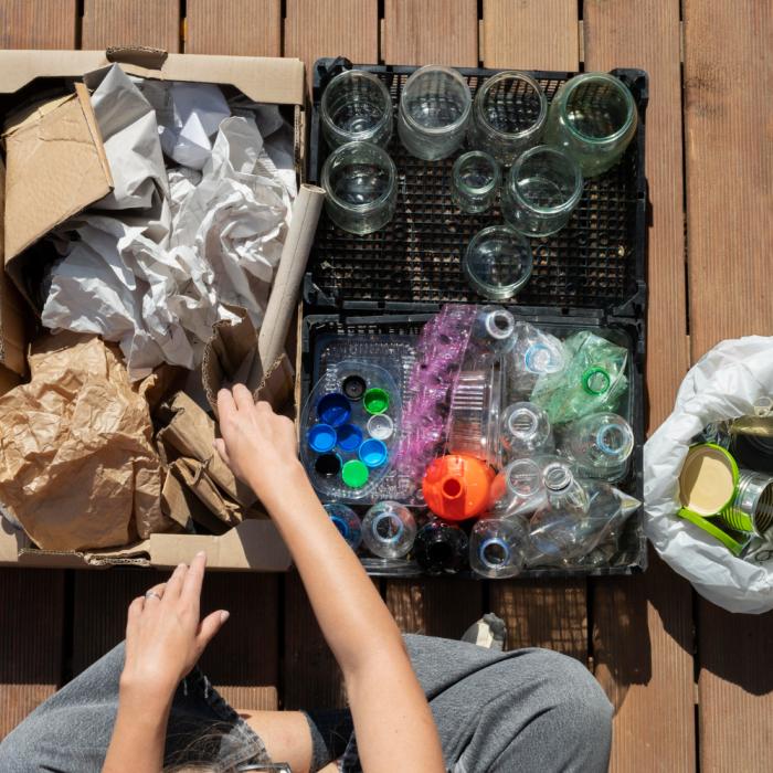 Les rayons des supermarchés européens remplis de déclarations « trompeuses » sur les emballages en plastique recyclé.
