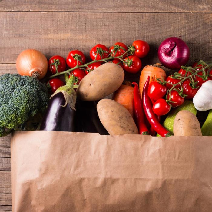 Los agricultores sopesan el rendimiento, el costo y la credibilidad en las opciones de embalaje sostenible.